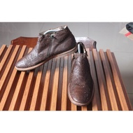 Cool chukka boots, genuine leather, expensive brand "LLOYD" genuine leather upper, sturdy outsole, t