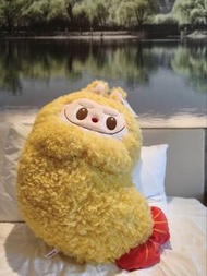 Labubu 炸蝦大公仔