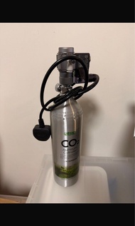魚缸用 ISTA CO2 1L 氣樽 連電磁閥+插頭