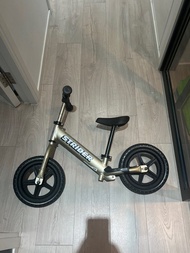 Strider 平衡車