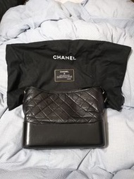 90％新 chanel 流浪斜揹包 斜孭袋 中袋 gabrielle hobo bag m size in black cavier