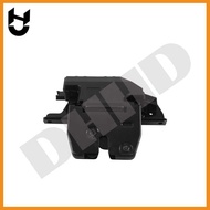 51248408492Trunk Door Lock Suitable for 00-06 BMW E53 X 5 4.4 i 3.0 i