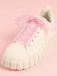 1雙時尚夢幻風格的粉色絲質透明鞋帶