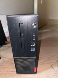 電腦主機