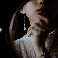 時空探索旅人 l 堇青石珍珠耳勾式耳環 E0032