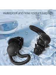1入組黑色柔軟矽膠防噪音睡眠耳塞，3層噪音隔離，舒適耐用，防水可清洗