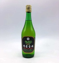 XING HUA BRAND CHU YEH CHING CHIEW 杏花村竹叶青酒  750 ml