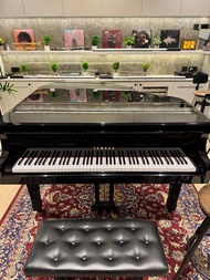 Yamaha 黑色三角琴  C1