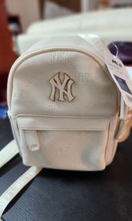 MLB白色印花小背包