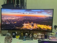 Dell 曲面顯示器