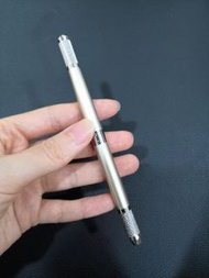 紋繡筆