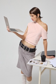 NICHP : Dani top เสื้อหนังกลับครอปจั๊ม เปิดไหล่1ข้าง (Pre-Order 3-4 Week)