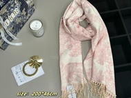 💜DIOR 羊絨動物印花圍巾披肩（Outlet原廠正品）