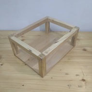 Kotak Frame Dari Pinewood Untuk Anyaman Macrame Dan Lain2. Saiz 25x17cm Tinggi 11cm.