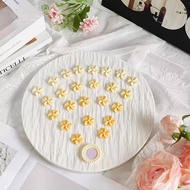 Edible Fresh Flower Cake Decorations