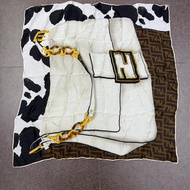 Fendi 絲巾