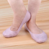 naturehike ถุงเท้าซิลิโคน กันรองเท้ากัด ลดกลิ่นอับ ถนอมเท้า สีไข่ (1 คู่) เท้าไซส์ 38-40 Silicone Foot Care Full Heel Sock