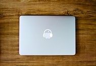 Stiker Apple Headphones - Laptop Decal Macbook Ipad Sticker