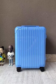 Rimowa Essential Cabin 21寸手提行李