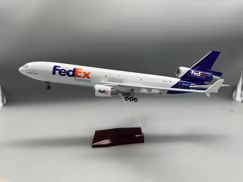 MD11 Model Airplane 47CM 1/130 Scale MD-11 Aircraft FedEx Cargo Airways with Wheel Landing Gear Plas
