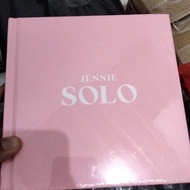 album solo jennie sealed