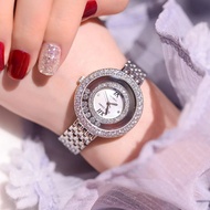 Royal Crown นาฬิกาข้อมือสำหรับผู้หญิง สำหรับสุภาพสตรี แบรนด์เนมของแท้ 100% มีรับประกัน 1 ปีเต็ม และกันน้ำ 100% ( คุณลูกค้าจะได้รับนาฬิการุ่นและสีตามภาพที่ลงไว้ )