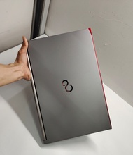 Laptop máy trạm Fujitsu Celsius H770 Core i7-7700HQ 16gb Ram 256gb SSD vga Quadro M620M 15.6inch Ful