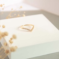 簡約V型戒 鑽石 4月生日石 戒指  輕珠寶 18K