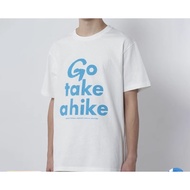 男女同款圆领GRAMIC TAKE A HIKE TEE 标语印花圆领短袖T恤