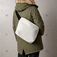 防水皮革郵差包 男款 GORE-TEX 規格 DRITTON G8 白色