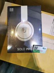 Beats Solo Pro 全新 白色