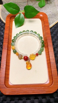 原創手工客製天然碧玉手鏈  色澤油潤  配天然琥珀四葉草