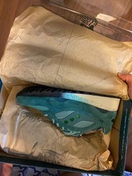Feature Saucony shadow 6000