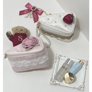 【 Maison De FLEUR】 Japanese Small Strawberry Makeup Storage Bag Wedding Clutch