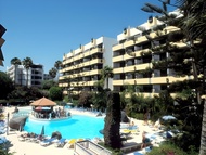 雷伊卡洛斯酒店 (Rey Carlos)