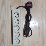 UTICON Kaki 3 ADAPTER KONVERTER TRAVEL Arab Saudi UMROH Colokan Listrik / Colokan Listrik Over Steke