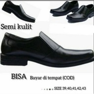 MEN'S WORK SHOES - KICKERS MEN'S WORK SHOES - OFFICE WORK SHOES