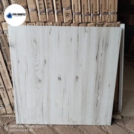 Granit lantai 60x60 beige kingwood/indogress