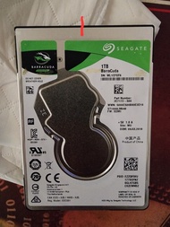 Seagate 2.5 吋 1 T 硬碟