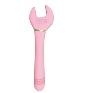 ส่งไวไม่ต้องรอ Wrench Shape Massager Soft Medical Grade Silicone Anti Cellulite Slimming Massager Vibrator Magnetic Charger