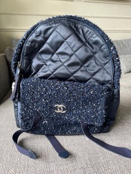 Chanel 真絲閃鑽背囊
