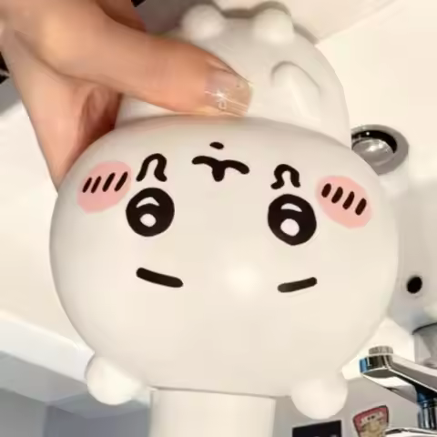 Anime Cartoon Kawaii Chiikawa Dispensing Bottles Hand Sanitizer Cute Mushroom Head Empty Bottle Cute
