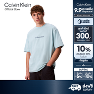 CALVIN KLEIN เสื้อยืดคอกลมแขนสั้นผู้ชาย Standard Logo ทรง Relaxed รุ่น 40HM228 CJ9-สี Light blue