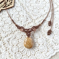 波斯菊。珊瑚玉。菊花石。紅髮晶。南美巴西蠟線編織項鍊