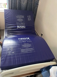 英國 NRS Healthcare Cozy Foam Overlay 防褥瘡床褥 + 電動醫療床架