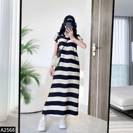 Loose-fitting plaid maxi dress made of hacked silk A2568