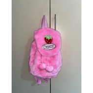 CAMERON HIGHLAND FLUFFY STRAWBERRY BAG 🍓