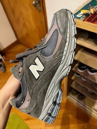 New balance 2002 gore tex