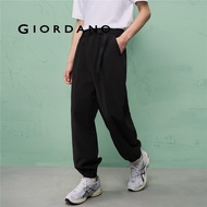 GIORDANO MEN Composite Polar Fleece Woven Cargo Pants with Elastic Waist, Belt & Cuffed Ankles 12115