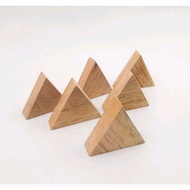 Solid wood triangle shaped wood 7 cm